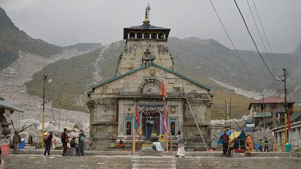 Hindu Temples Of The Himalayas: A Journey To The Divine